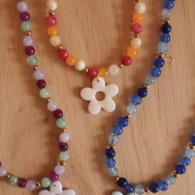 Collar piedrecitas